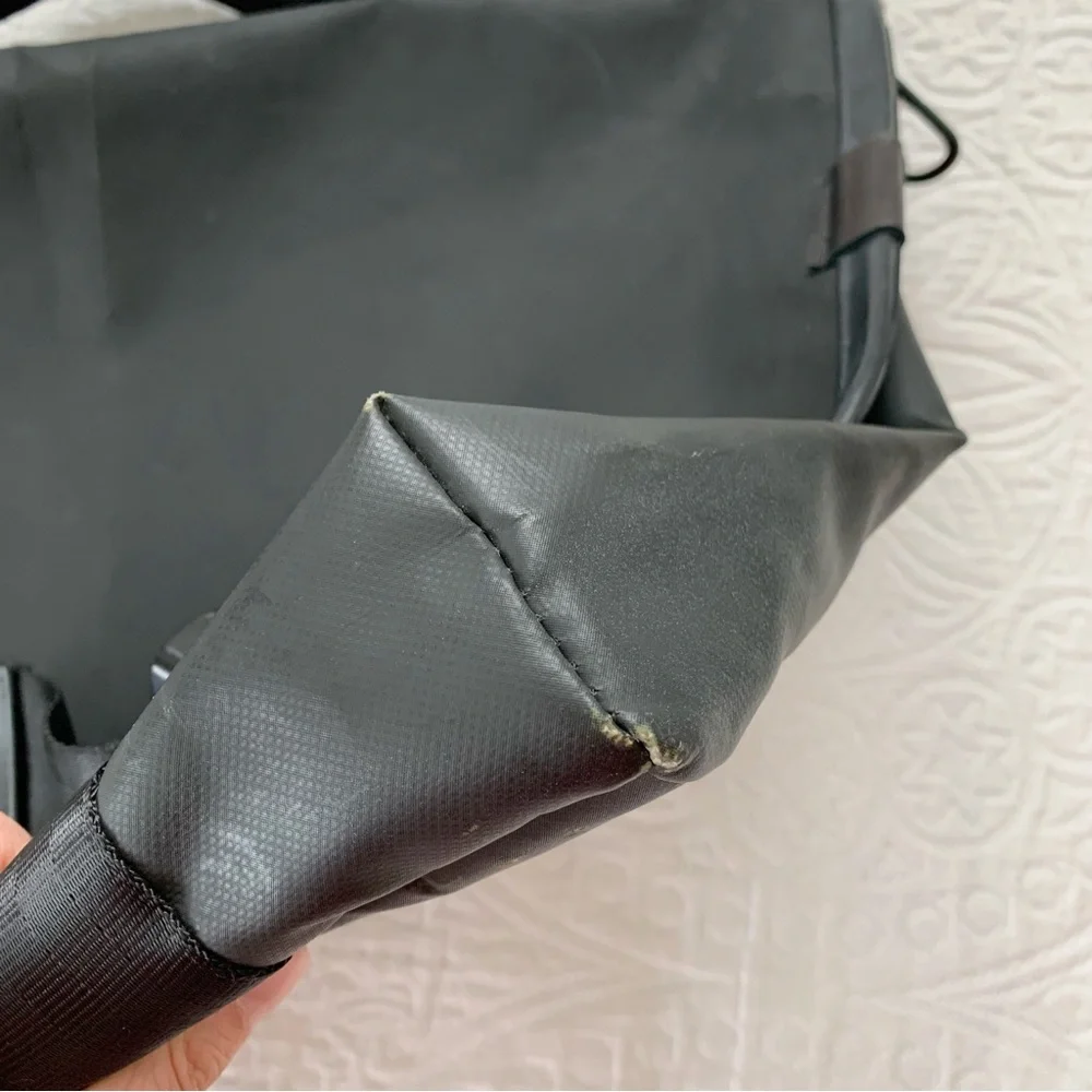 RARE🔥 Defy Bags Large Recon M35 Messenger Bag, Black - Picture 9 of 12